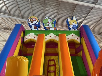 Şişme Dev Kaydıraklı Oyun Parkı