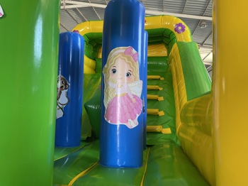 Kaykaylı Şişme Oyun Parkı