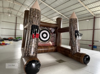 Şişme Balta Atma Oyunu