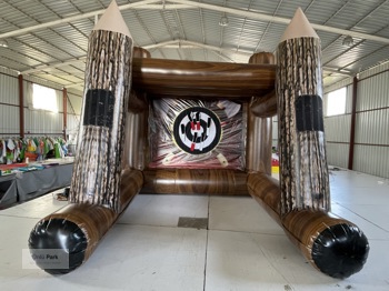 Şişme Balta Atma Oyunu