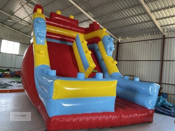 Şişme Kaydırak Lego