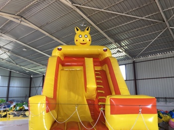 Şişme Kaydırak Pikaçu