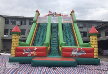 Şişme Kaydırak Tom & Jerry