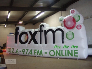 Şişme Reklam Balonları Foxfm